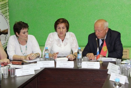 Выступление заместителя начальника управления социальной защиты населения Анны Шамаевой