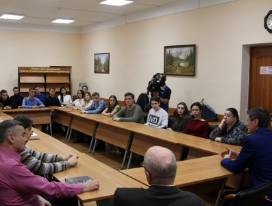 Студентов РАНХиГС призвали быть причастными к делам, которыми живет Россия