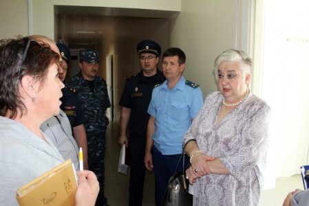 Омбудсмен Ираида Тихонова проверила условия содержания в женской колонии ИК-7