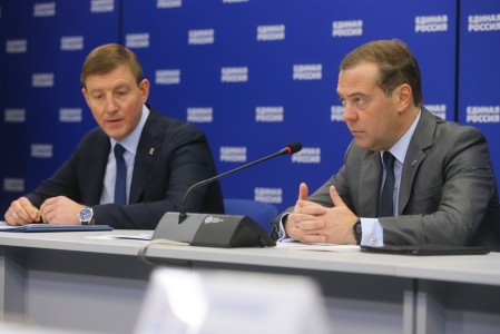 Дмитрий Медведев призвал заботиться о соблюдении прав граждан