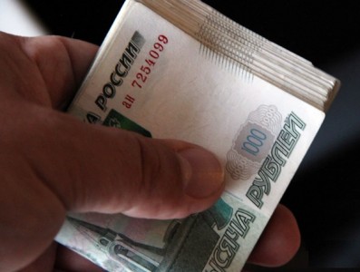 «Любящий» отец задолжал своим детям 500 тысяч рублей