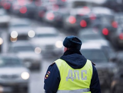 На российских дорогах появится новая желтая и синяя разметка